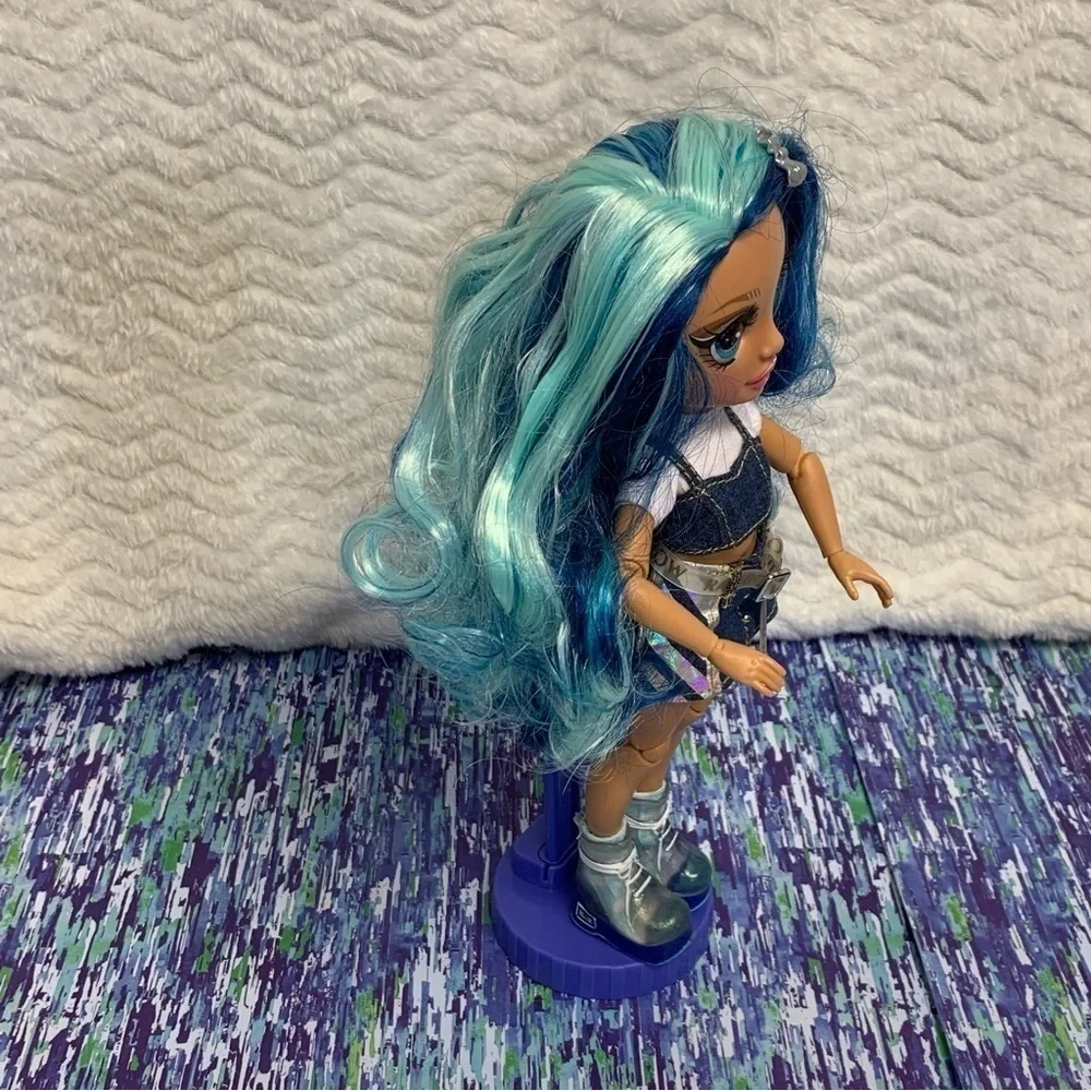 MGA Entertainment rainbow high